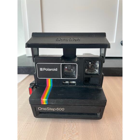 Vintage Polaroid Rainbow OneStep 600 Instant film camera - Picture 7 of 9